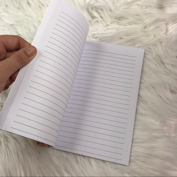 Beyoncé Wactt Notebook NEW - Picture 4 of 4